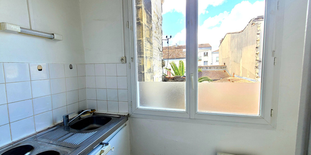 appartement à BORDEAUX (33800)