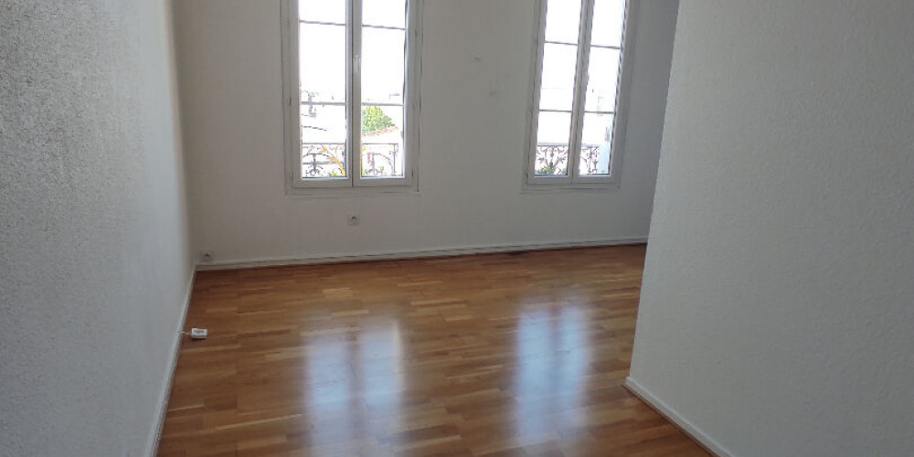 appartement à BORDEAUX (33300)