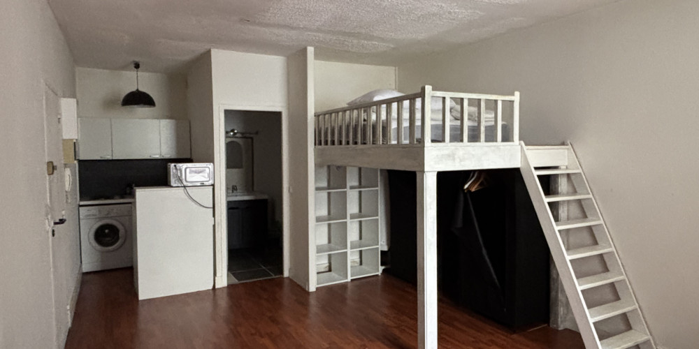 appartement à BORDEAUX (33300)