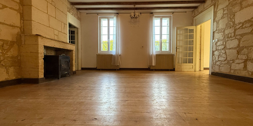 maison à VILLEGOUGE (33141)