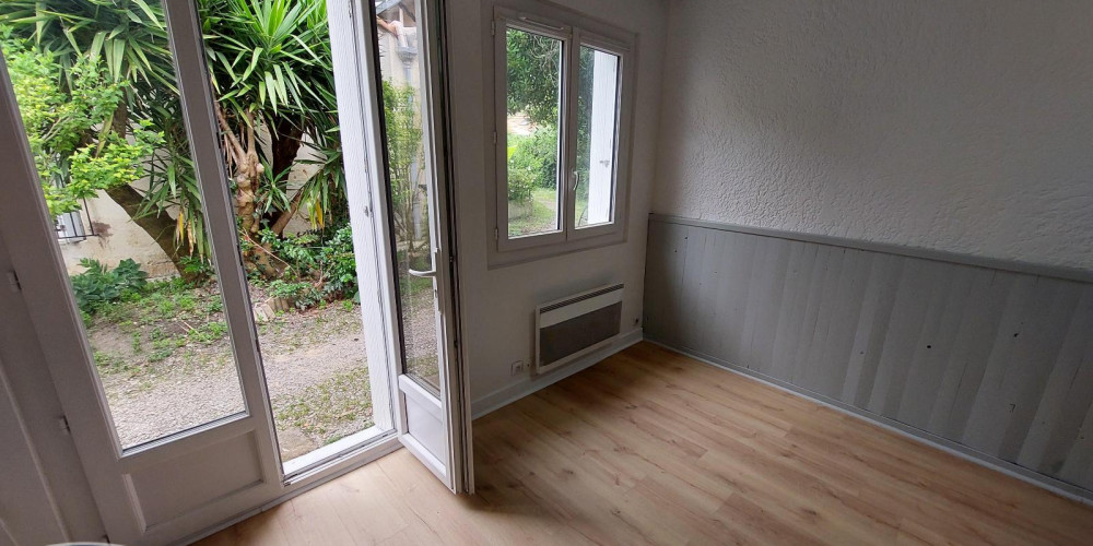 appartement à BORDEAUX (33800)