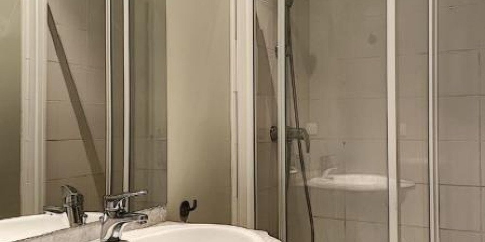 appartement à BORDEAUX (33000)