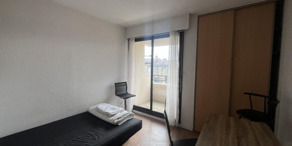 appartement à BORDEAUX (33800)