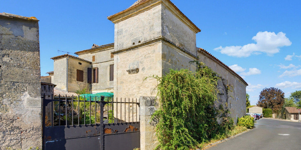 maison à BRANNE (33420)