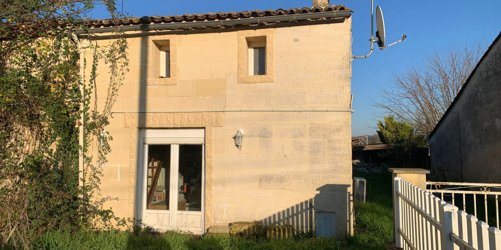 maison à ST PEY DE CASTETS (33350)