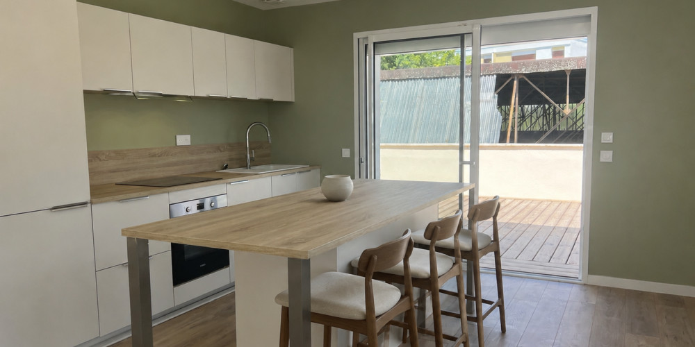 appartement à BORDEAUX (33300)
