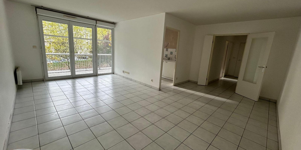 appartement à BORDEAUX (33800)