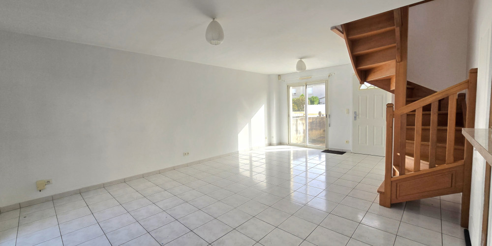 maison à VILLENAVE D ORNON (33140)