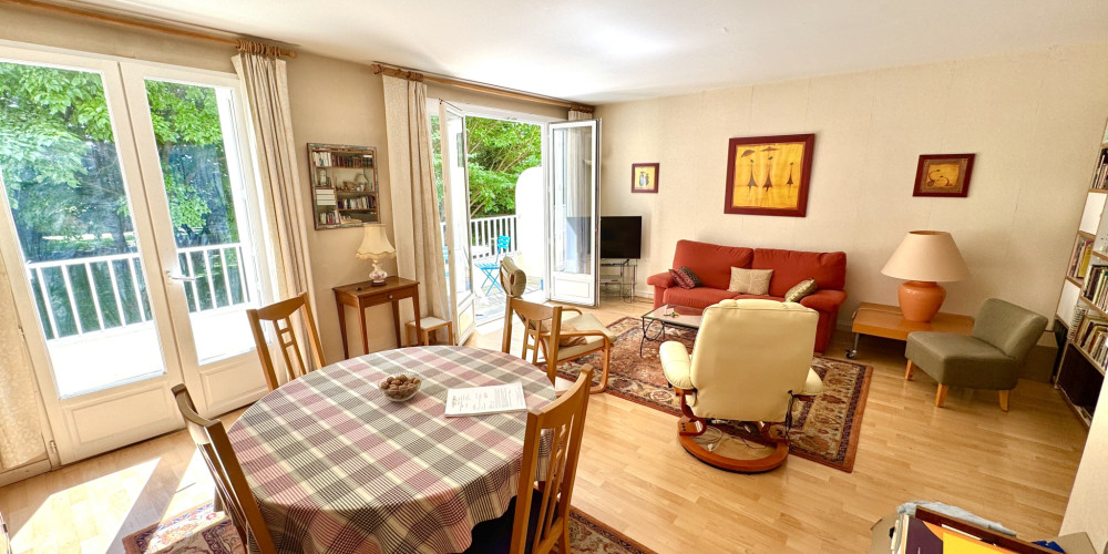 appartement à BORDEAUX (33200)