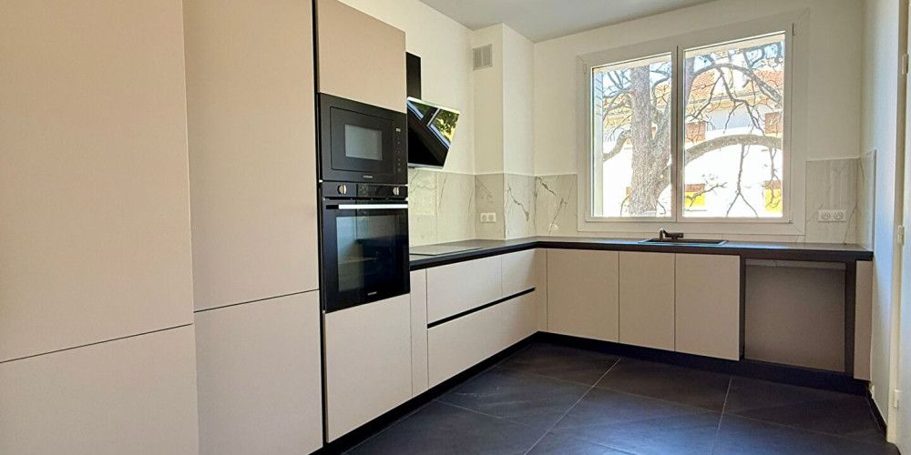 appartement à BORDEAUX (33200)