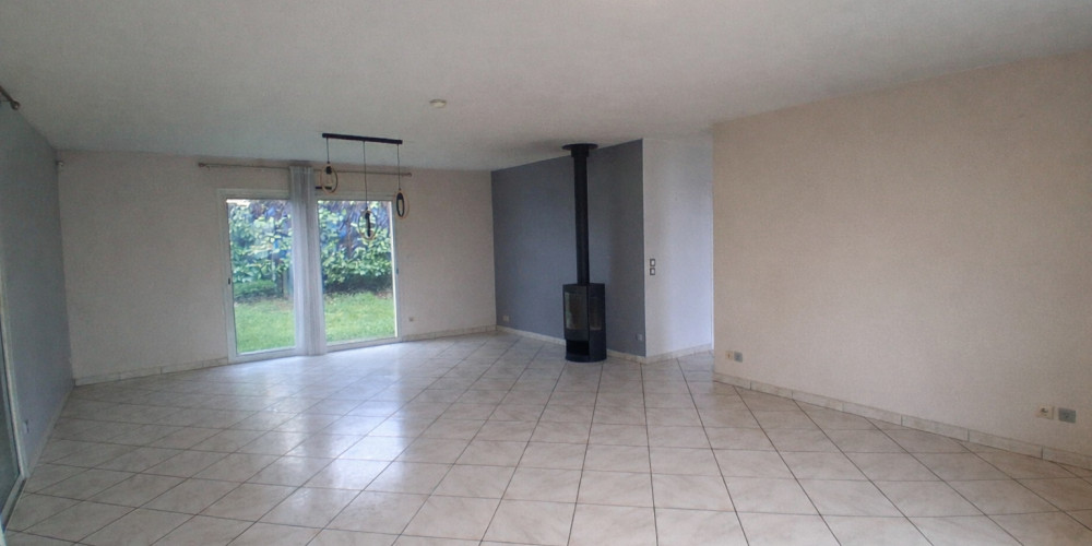 maison à AMBARES ET LAGRAVE (33440)