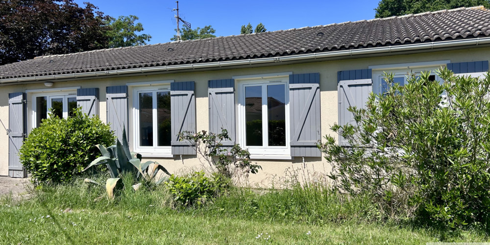 maison à IZON (33450)