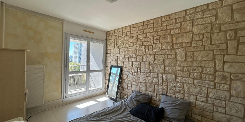 appartement à BORDEAUX (33300)