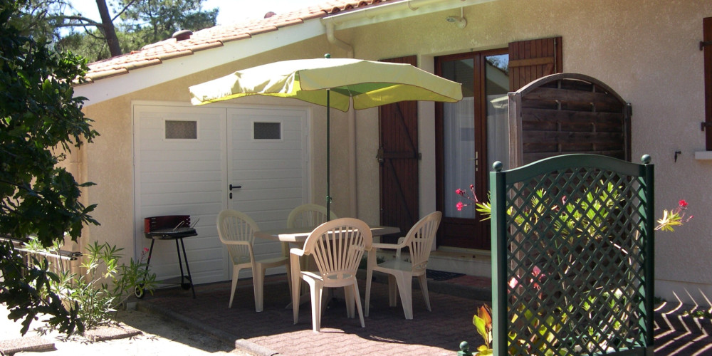 maison à LACANAU (33680)