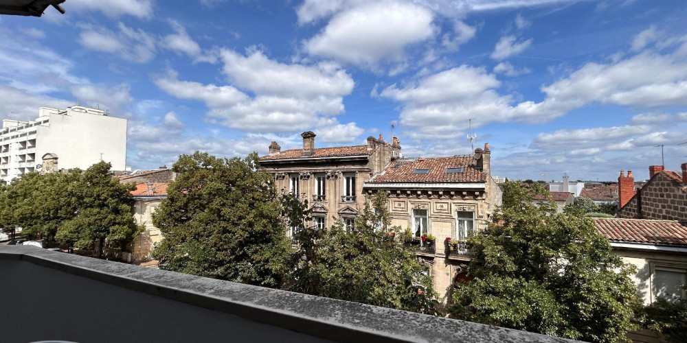 appartement à BORDEAUX (33800)