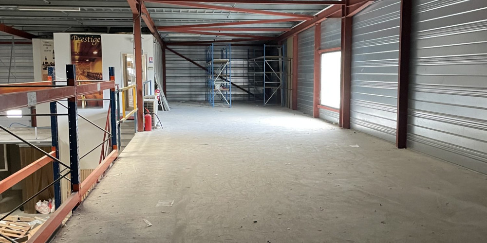 local commercial à MARTILLAC (33650)