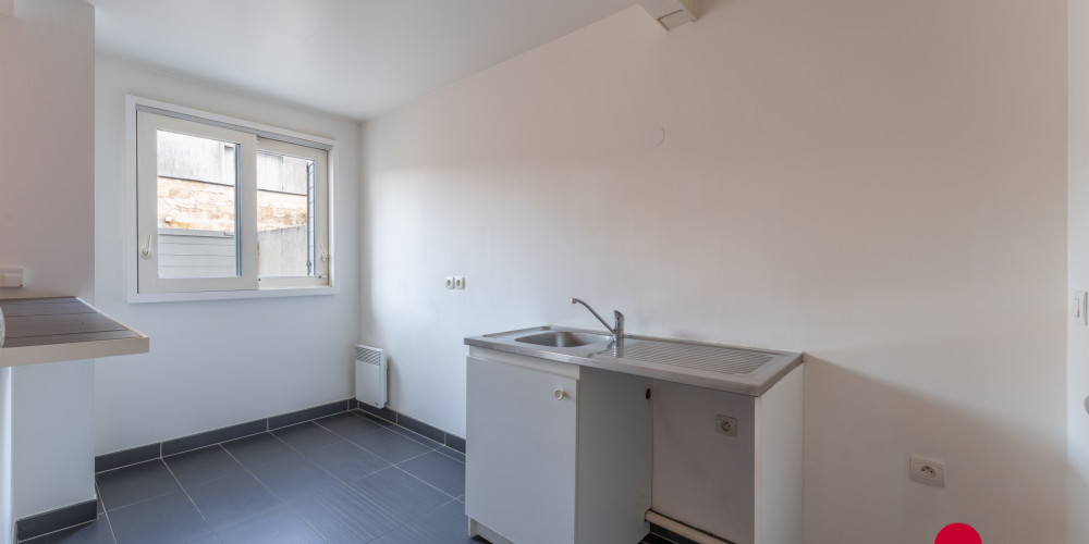 appartement à BORDEAUX (33300)