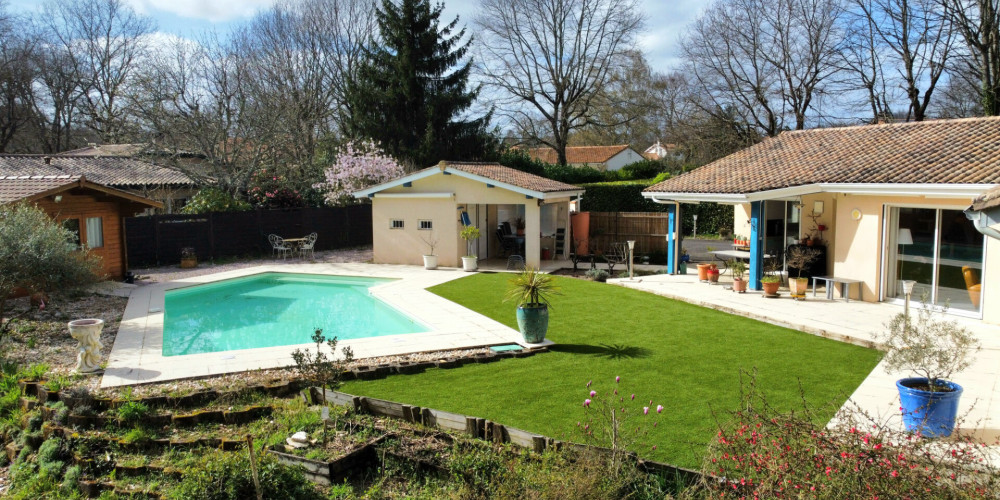 maison à ST AUBIN DE MEDOC (33160)
