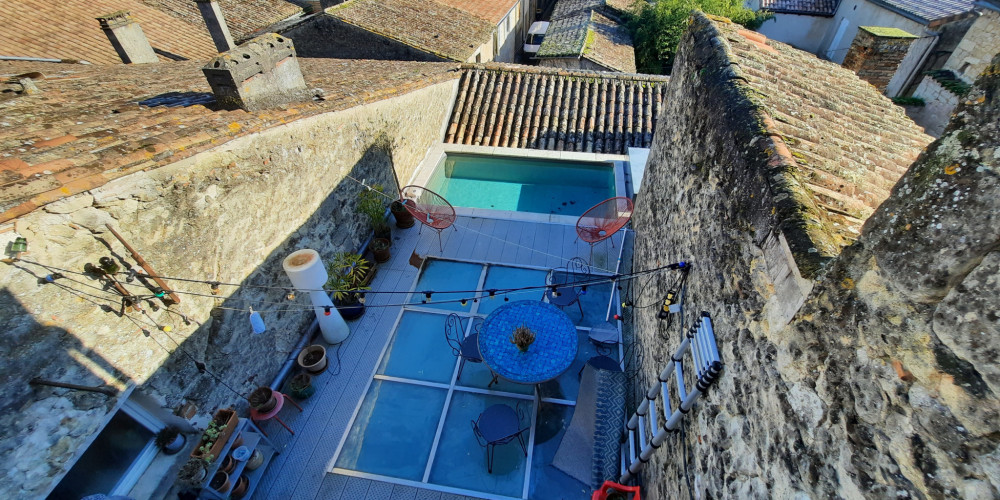 maison à MONSEGUR (33580)