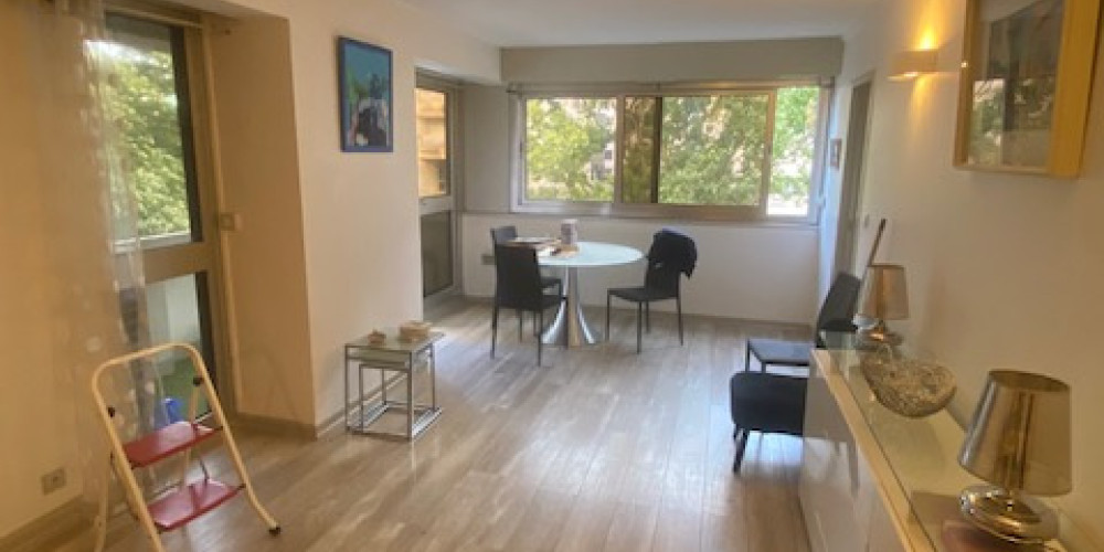 appartement à BORDEAUX (33000)