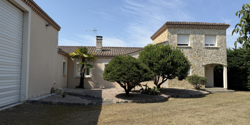 maison à AMBARES ET LAGRAVE (33440)