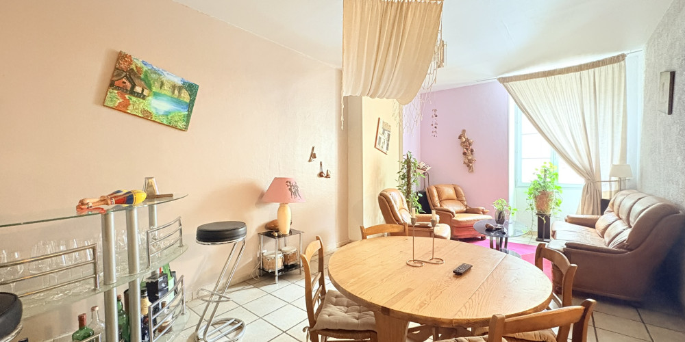 appartement à BORDEAUX (33800)
