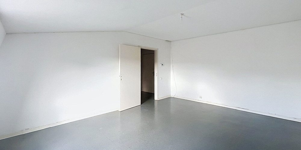 appartement à BORDEAUX (33300)