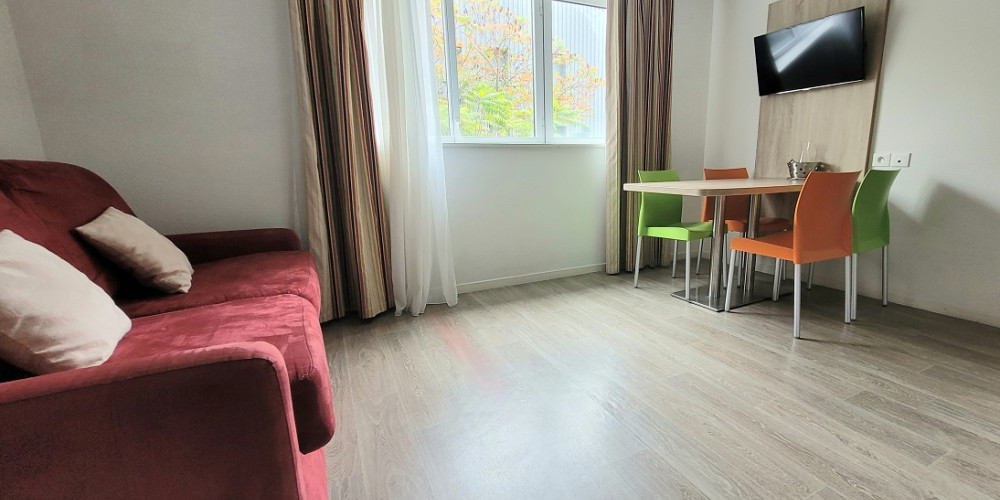 appartement à BORDEAUX (33300)