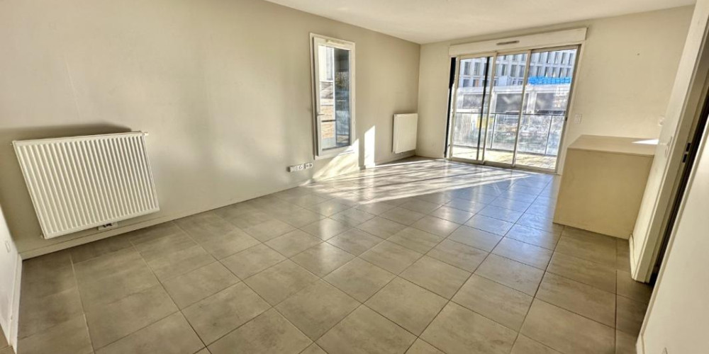 appartement à BORDEAUX (33800)