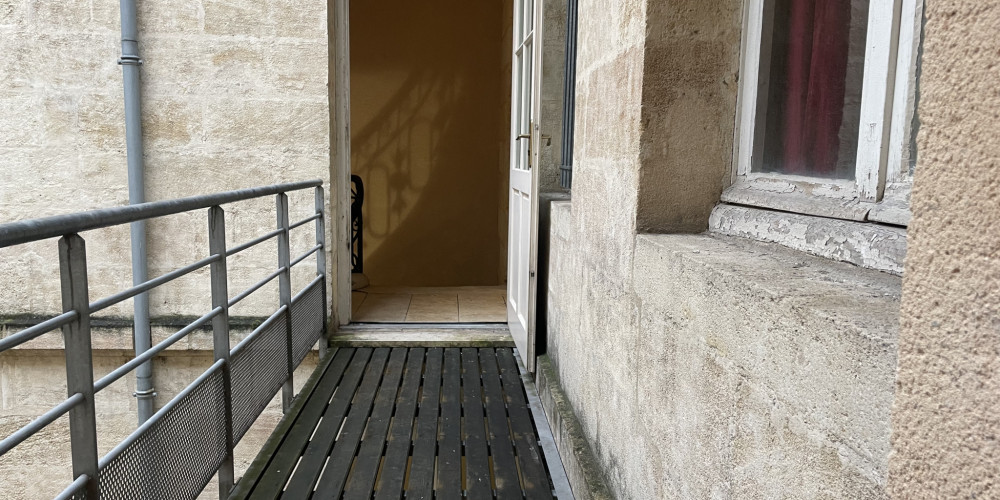 appartement à BORDEAUX (33000)