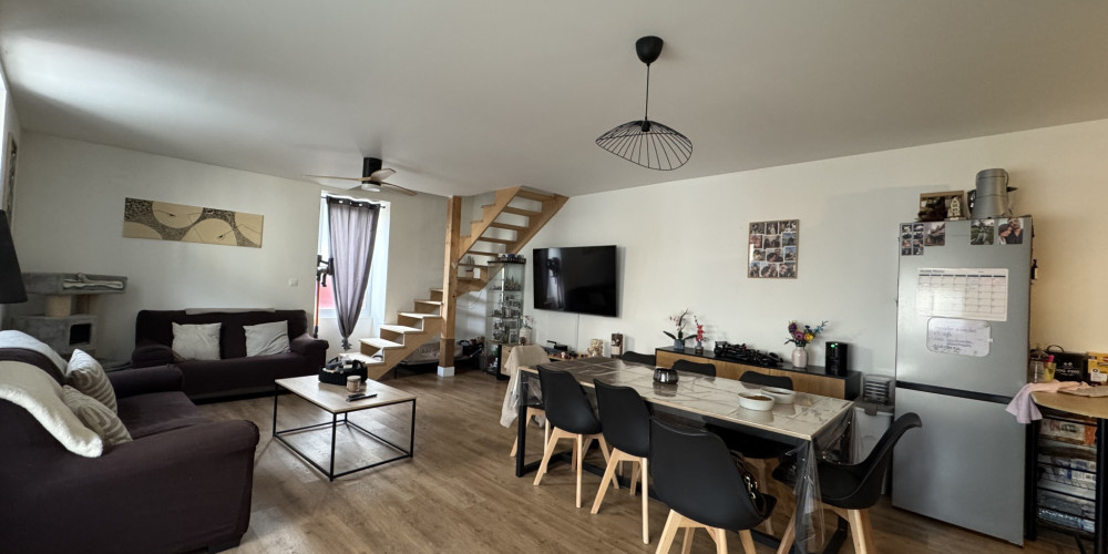 maison à STE CROIX DU MONT (33410)