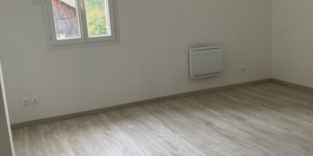 appartement à ST DENIS DE PILE (33910)