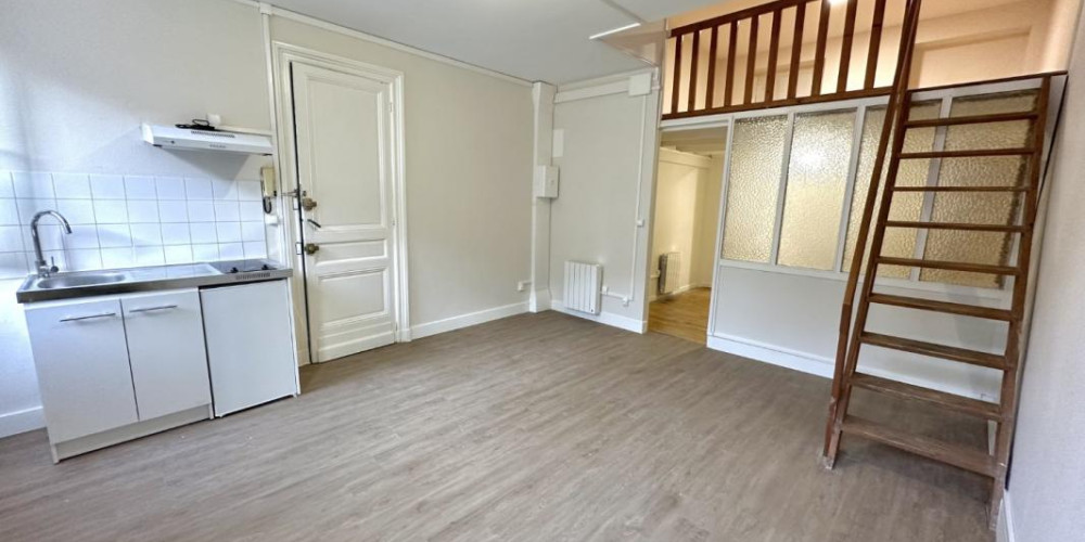 appartement à BORDEAUX (33000)