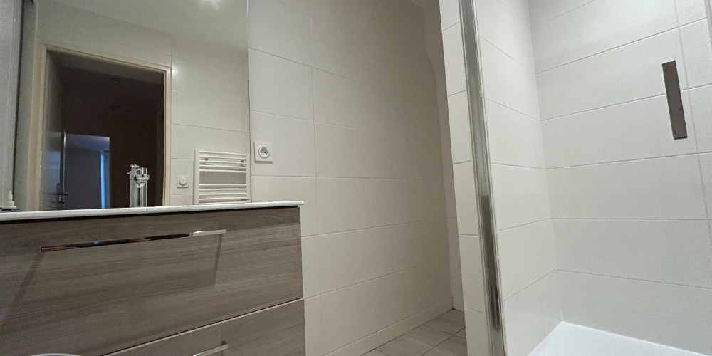 appartement à BORDEAUX (33000)
