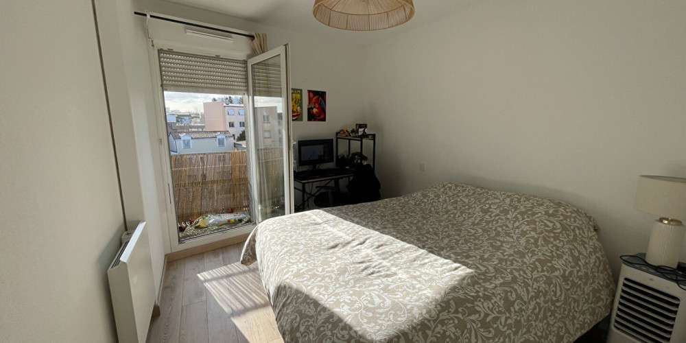appartement à BORDEAUX (33000)
