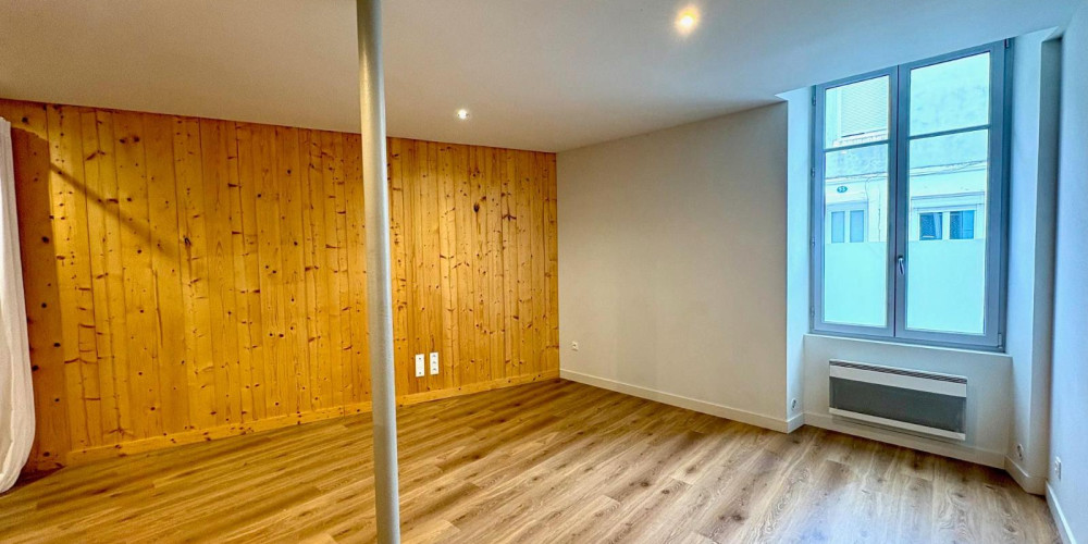 appartement à BORDEAUX (33000)
