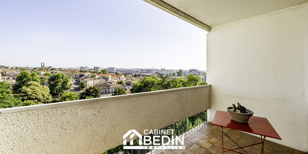 appartement à BORDEAUX (33800)