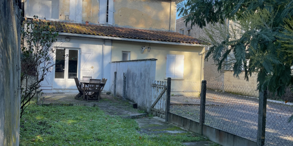immeuble à MIOS (33380)