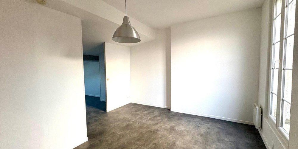 appartement à BORDEAUX (33800)