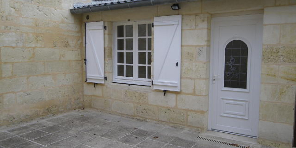 appartement à LES ARTIGUES DE LUSSAC (33570)