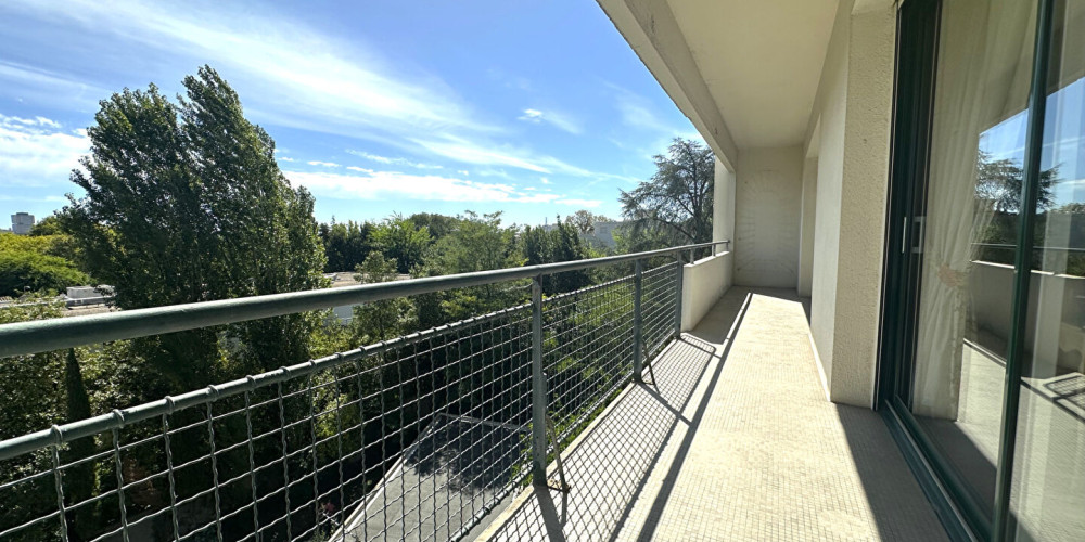 appartement à BORDEAUX (33200)