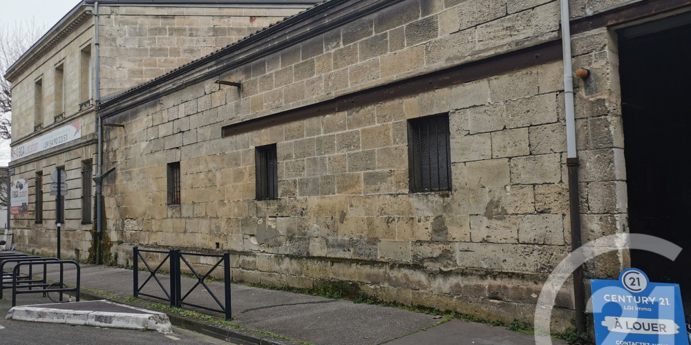 parking à BORDEAUX (33100)