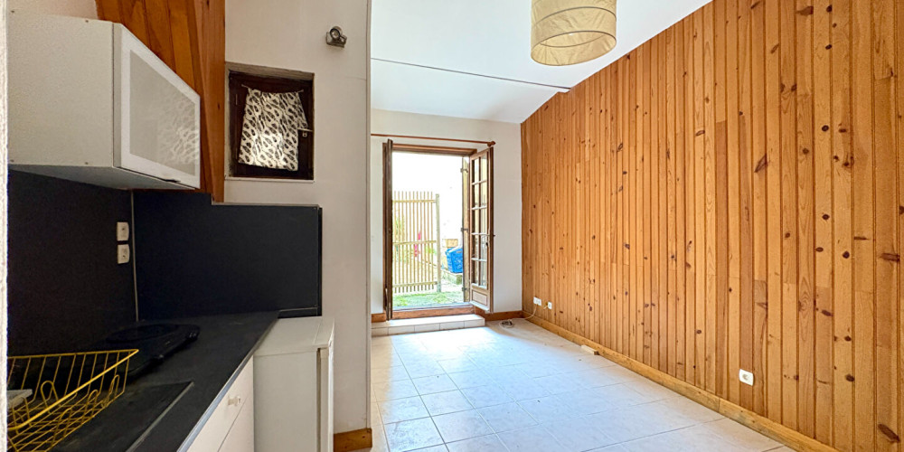 appartement à BORDEAUX (33800)