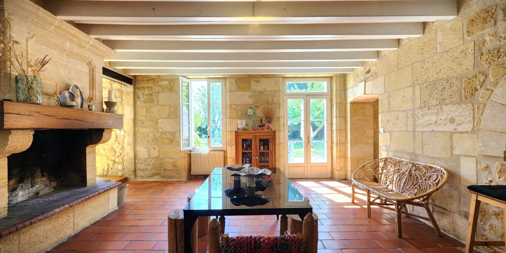 maison à PUGNAC (33710)