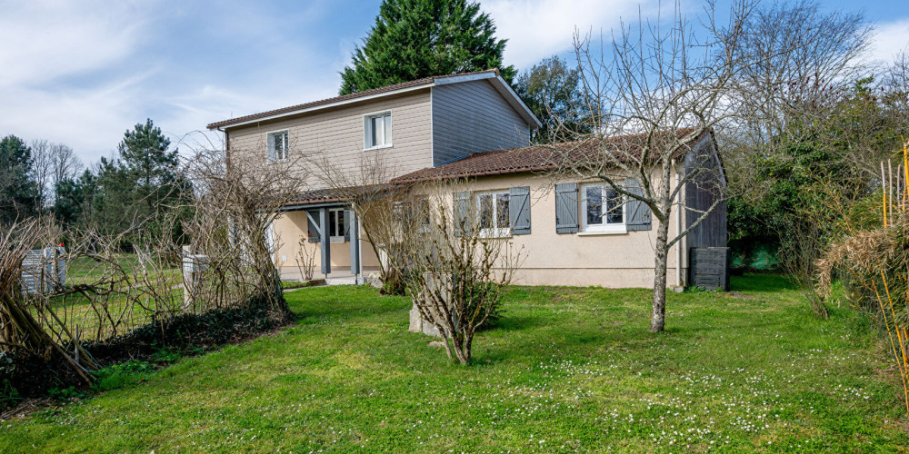 maison à ST MICHEL DE RIEUFRET (33720)