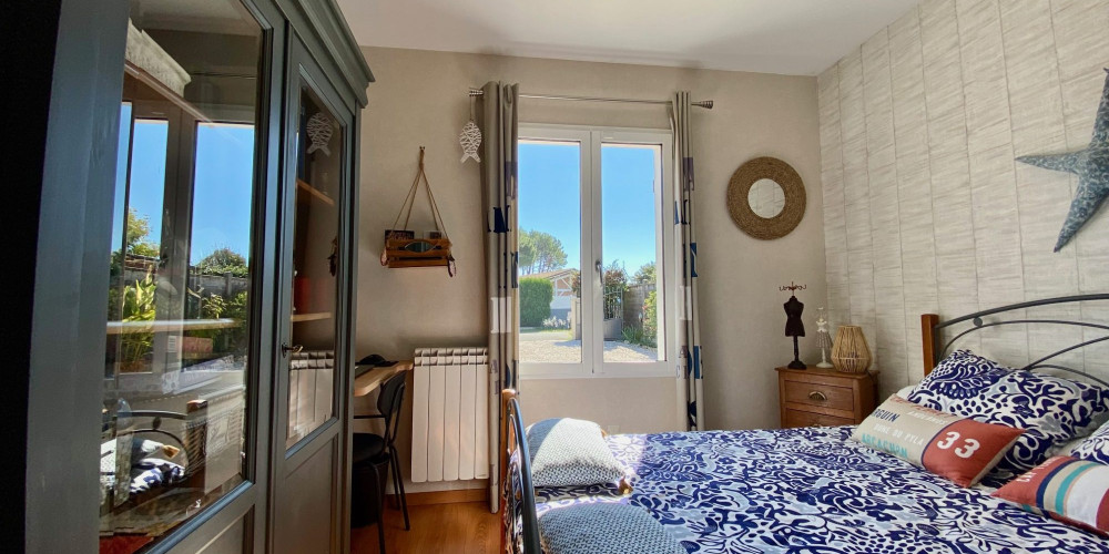 maison à ARES (33740)