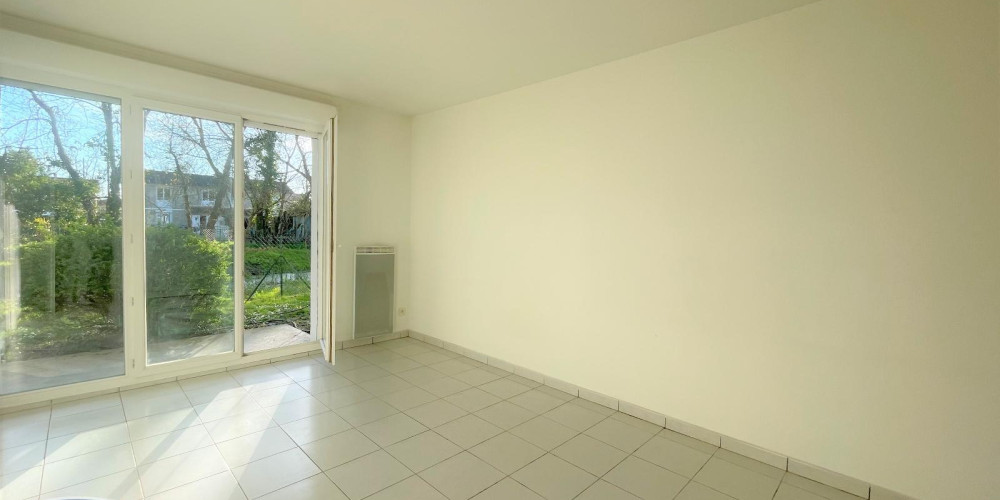 appartement à COUTRAS (33230)