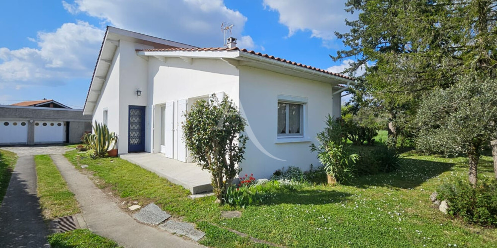 maison à LE TAILLAN MEDOC (33320)