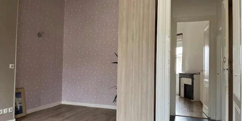 appartement à BORDEAUX (33800)