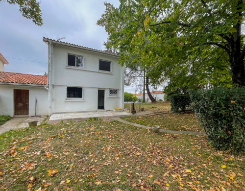 maison  BASSENS